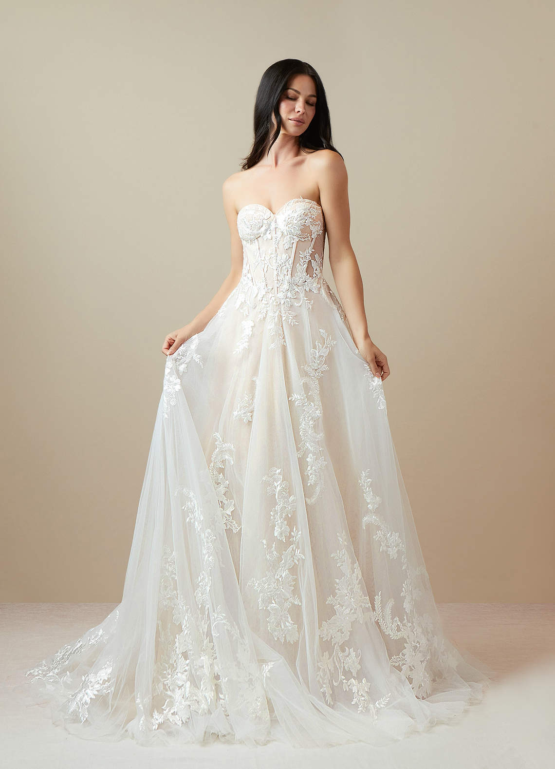 Aurorie Wedding Dress-AZ6945499