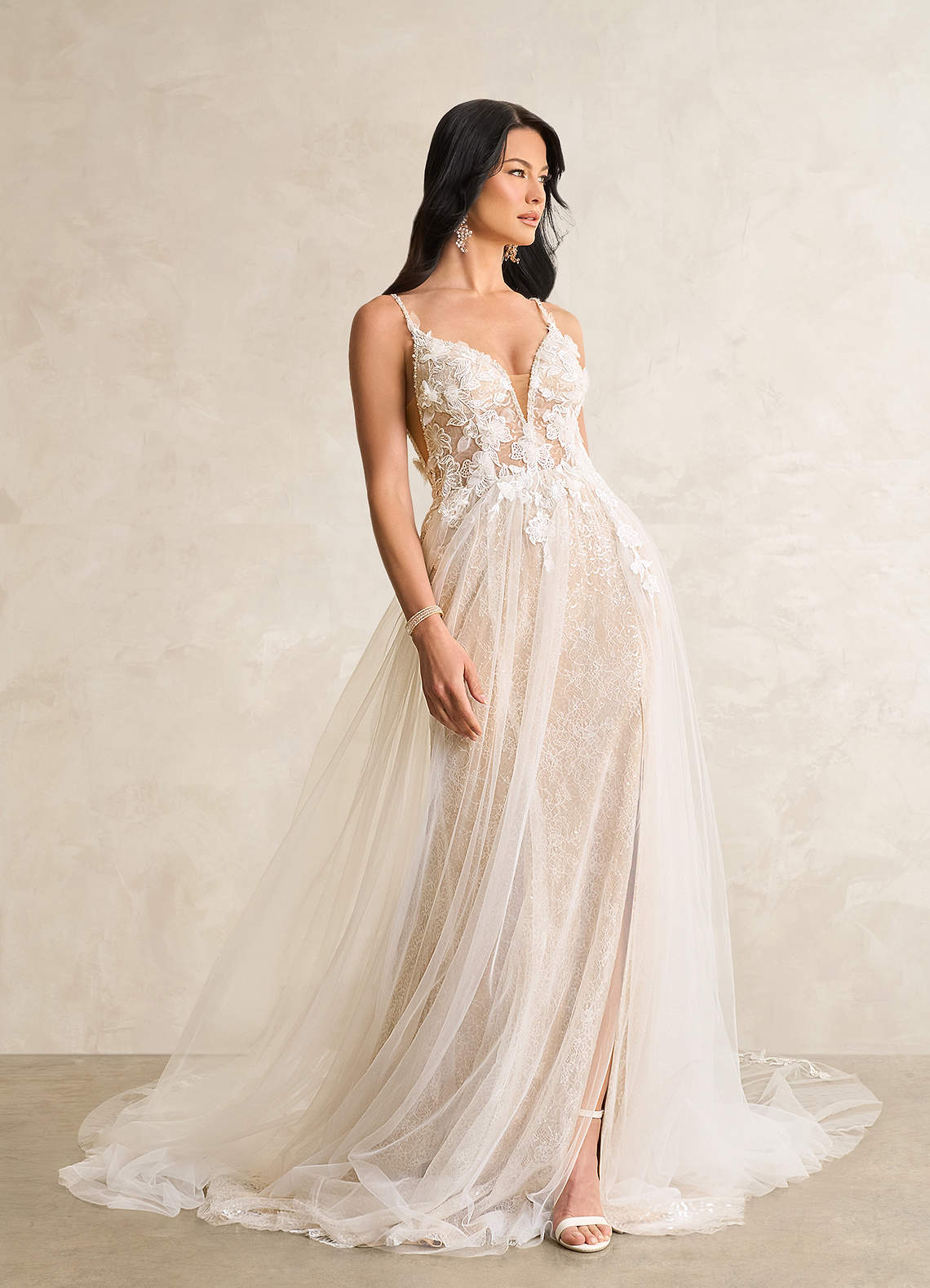 Avia Wedding Dress-AZ33693603