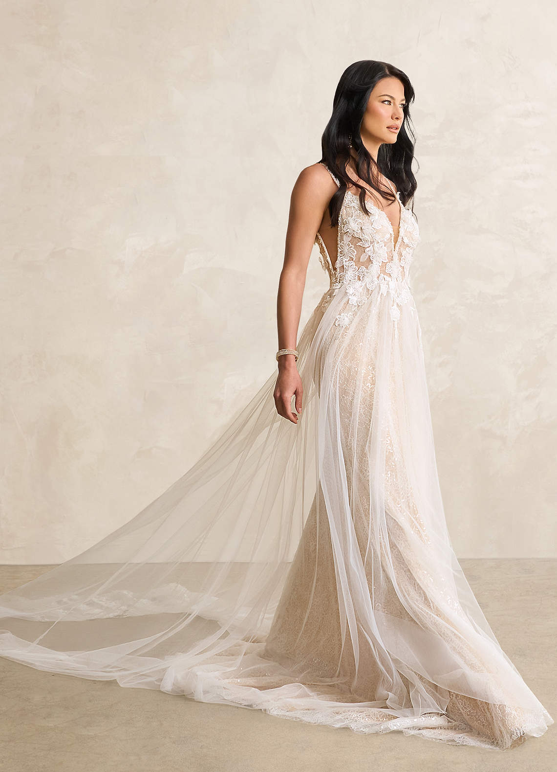 Avia Wedding Dress-AZ33693603